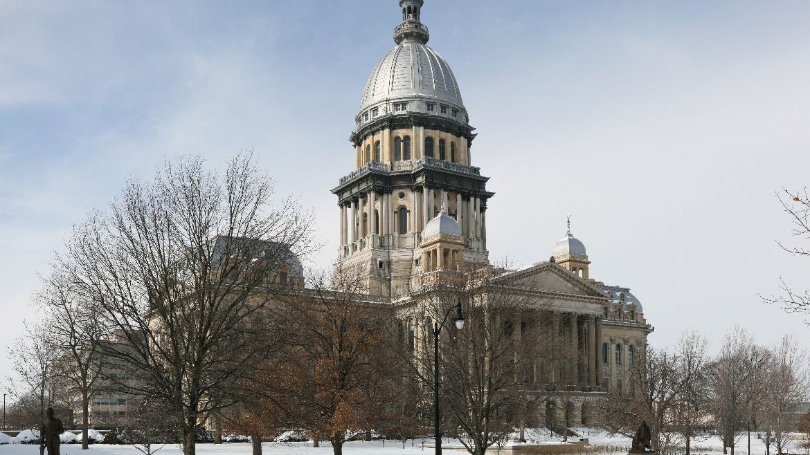 Illinois_Capitol_新利luckENRwebready.jpg