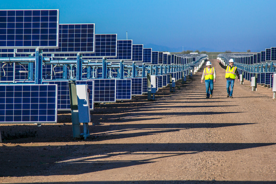 Gila-Bend-Solar-Power-Plant_Image-2_2015_mr.jpg