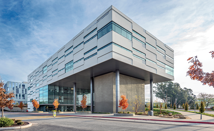 加州州立大学,East Bay Warren Hall Replacement Building